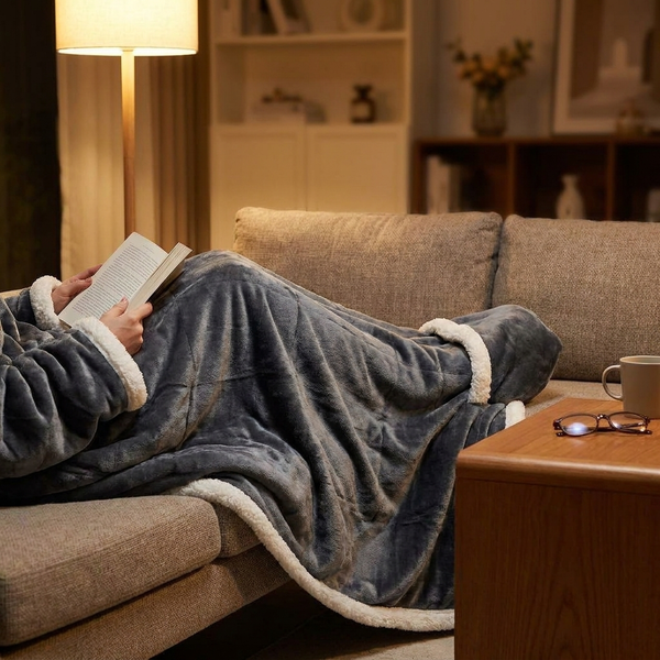 WARMHAVEN – Wearable Heated Blanket for Cozy Relaxation
