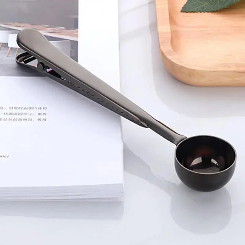 Stainless Steel Measuring Scoop with Bag Sealing Clip for Coffee Beans Tea Leaves Kitchen Storage Organization Silver Gold Black Rose Gold