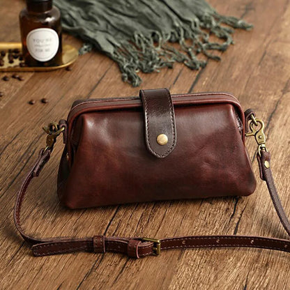 Compact Leather Crossbody Purse for Women – Adjustable Strap Shoulder Bag with Zip Closure for Travel, Shopping & Everyday Wear