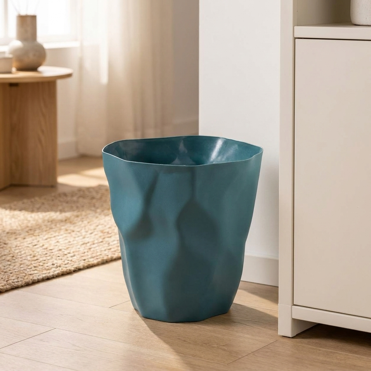 CURVEBIN – Irregular Shape Wastebasket for Space-Saving Design
