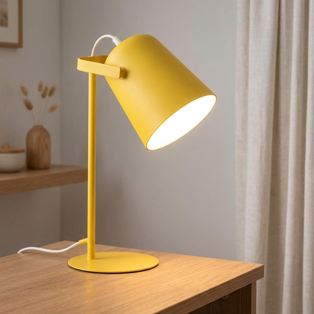 DESKFLARE – Adjustable Desk Lamp for Directed Everyday Light