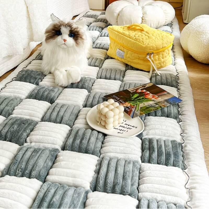 Chenille Pet Blanket with Non-Slip Backing – Plush Furniture Protector for Dogs & Cats – Machine Washable Couch Cover