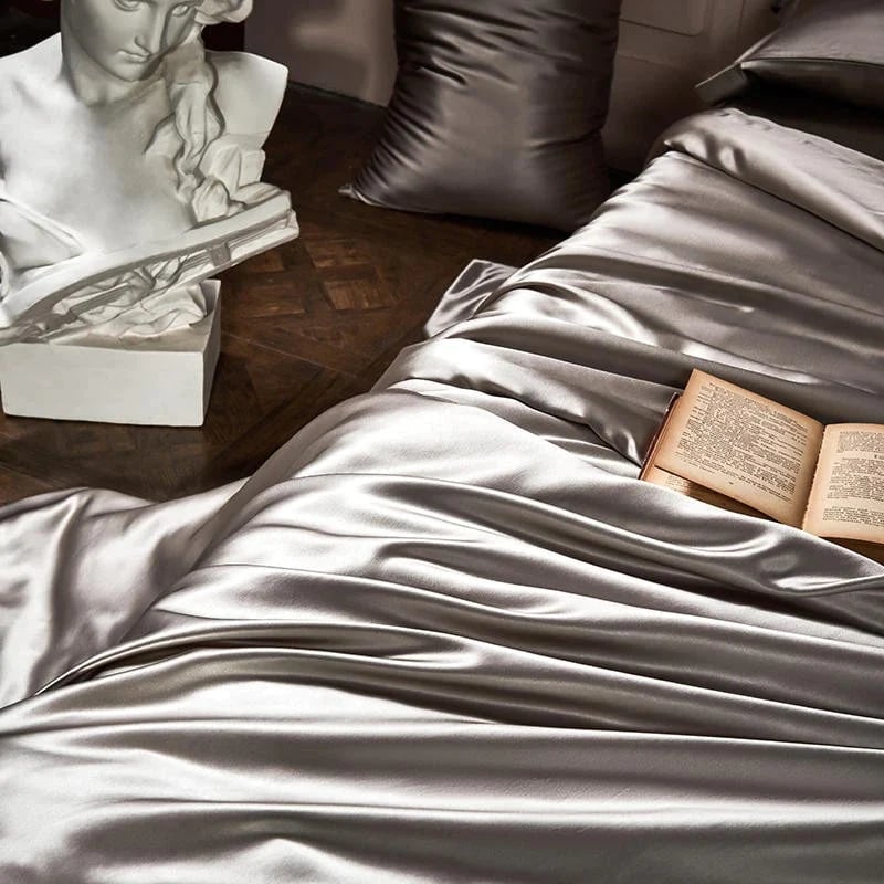Silk Bedding Set 4 Piece, Mulberry Silk Duvet Cover Set with Pillow Covers, Hypoallergenic Silk Bed Sheets for Hair