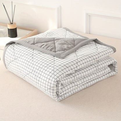 Chic Plaid | Cooling Blanket with Lightweight Design | Breathable Comfort for Warm Evenings