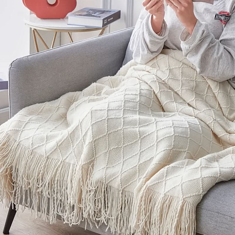 Tassora - Decorative Boho Throw Blanket