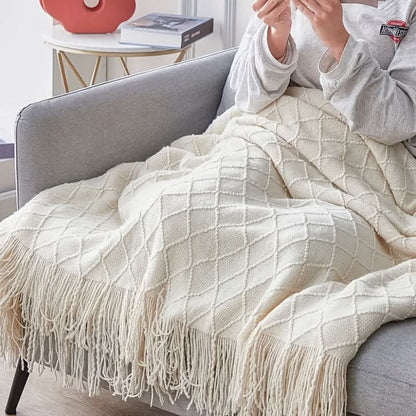 Tassora - Decorative Boho Throw Blanket