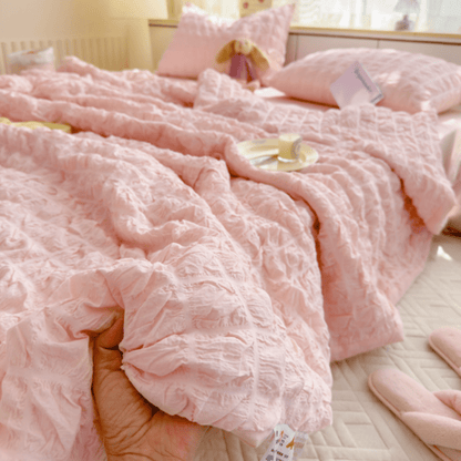 IYA | Elegant Heating Blanket with Breathable Softness | Lightweight Design for Summer Comfort