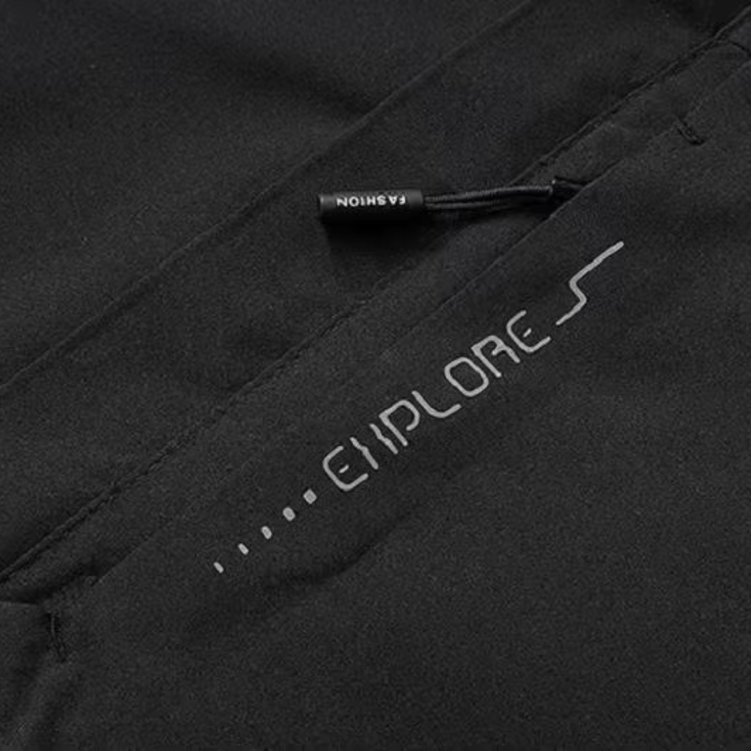 Lightweight Zip-Front Rain Jacket with Hood – Breathable Weather Shell for Men