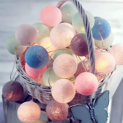 Cotton Ball String Lights LED Garland for Bedroom Living Room Nursery Party Decor USB or Battery Powered Ambient Lighting