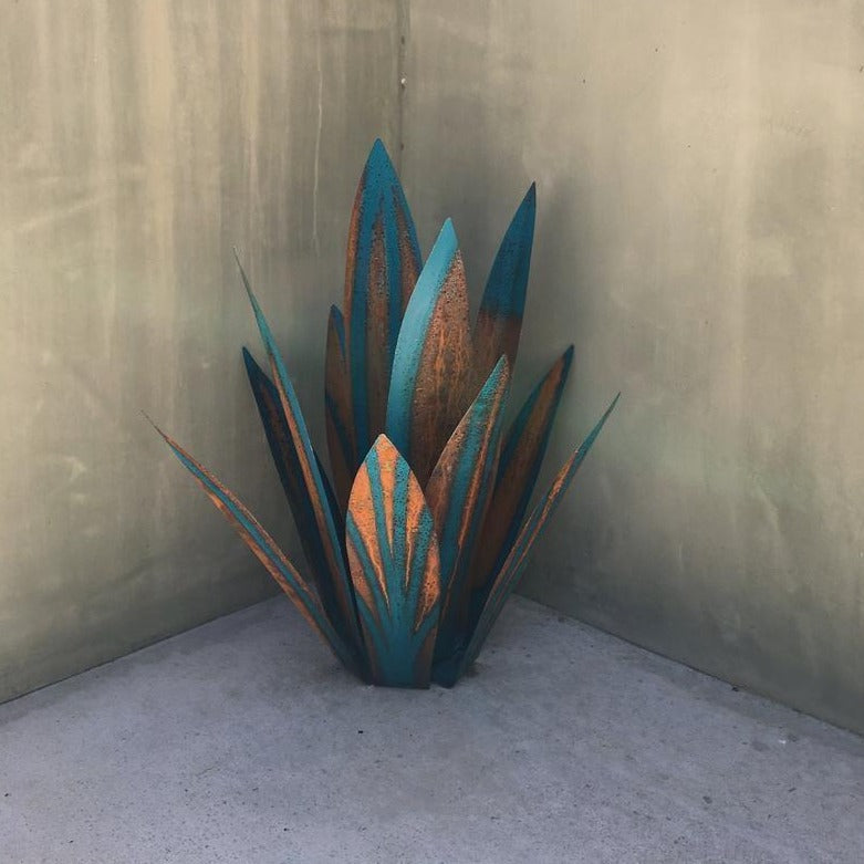 Metal Succulent Sculpture Weather-Resistant Agave Yard Art for Gardens Patios Desert Landscaping Indoor Outdoor Accent Rustic Handcrafted Ir