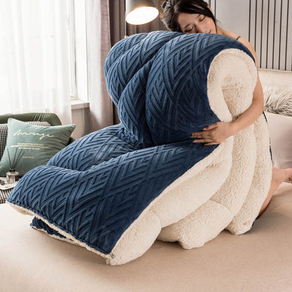 Sherpa Fleece Throw Blanket Quilted Winter Bedspread Soft Plush Heavyweight Comforter for Bed Couch Sofa Twin Full Queen King
