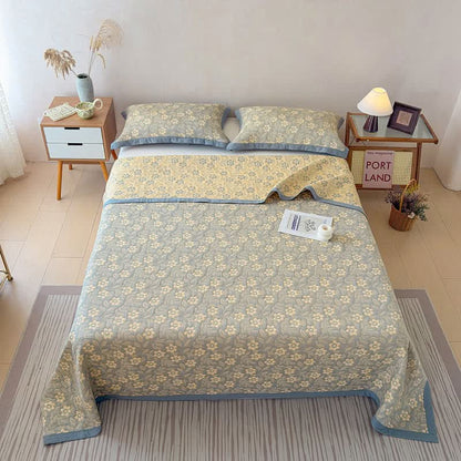 FLORAREST – Layered Blanket Quilt for Gentle Home Comfort