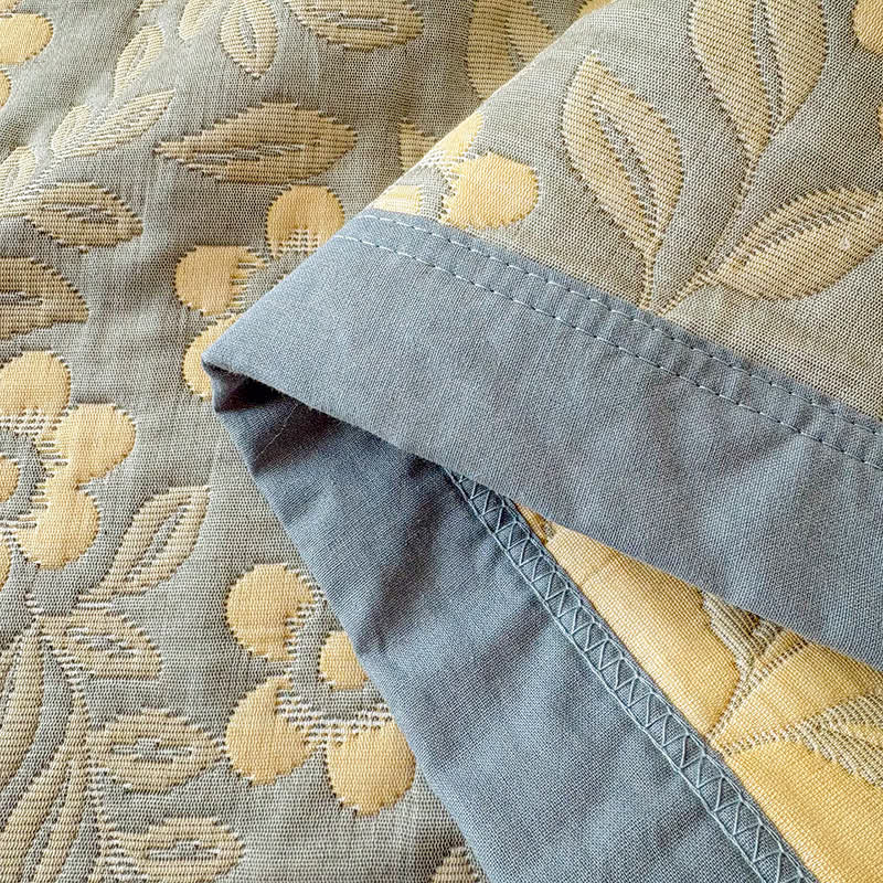 FLORAREST – Layered Blanket Quilt for Gentle Home Comfort