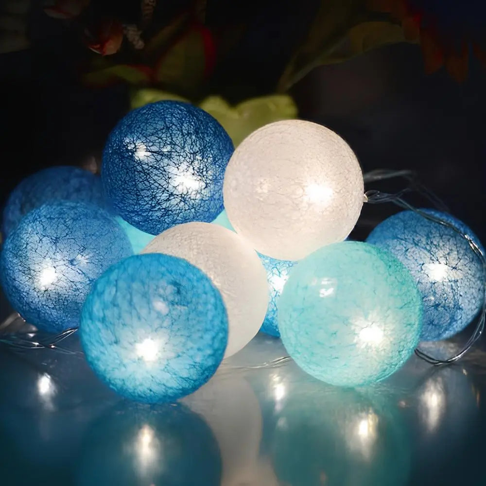 Cotton Ball String Lights LED Garland for Bedroom Living Room Nursery Party Decor USB or Battery Powered Ambient Lighting