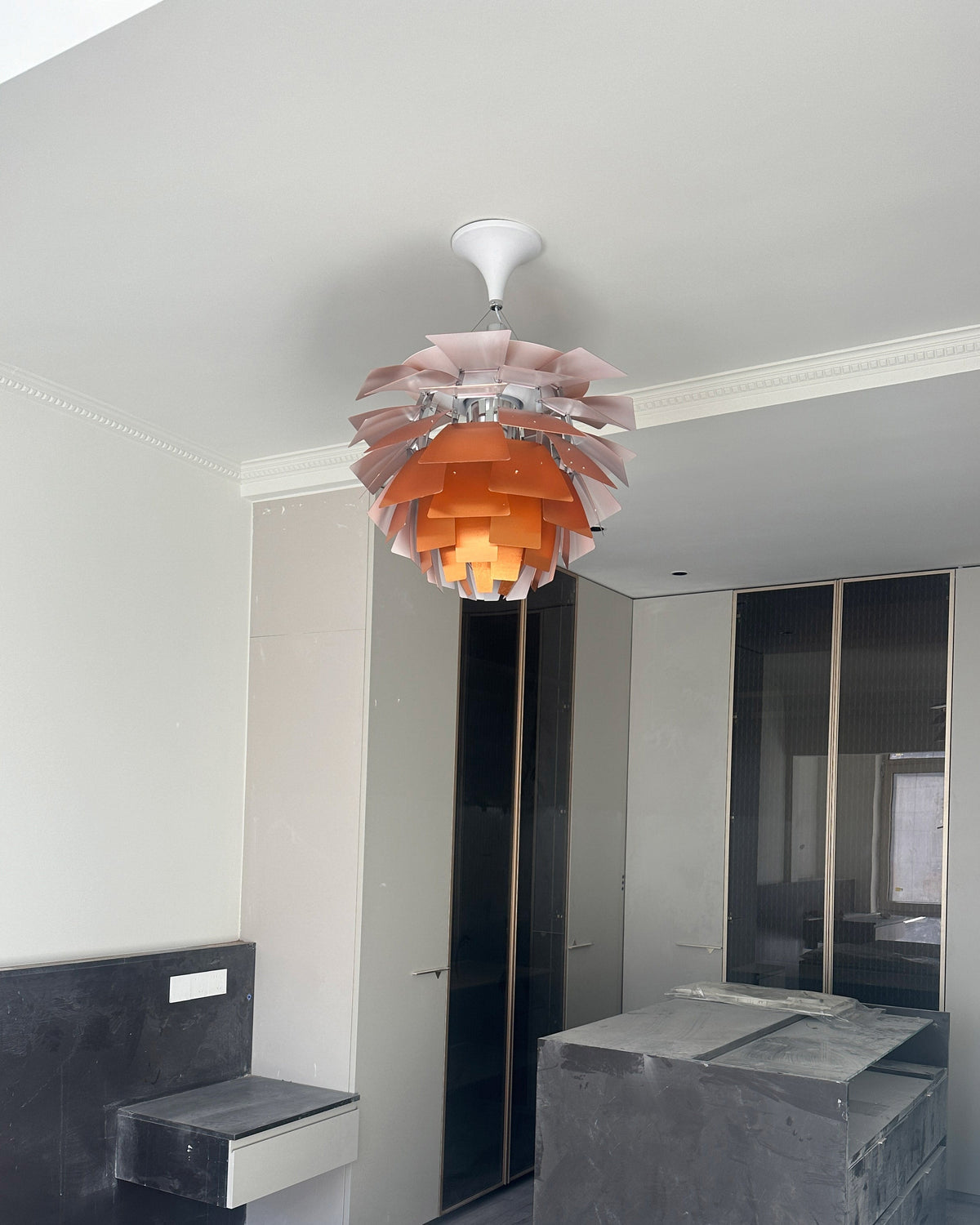 Sculptural Metal Shade Hanging Fixture 20 in Adjustable Height Overhead Lighting for Dining Room Kitchen Island Entryway Warm Glow Installat