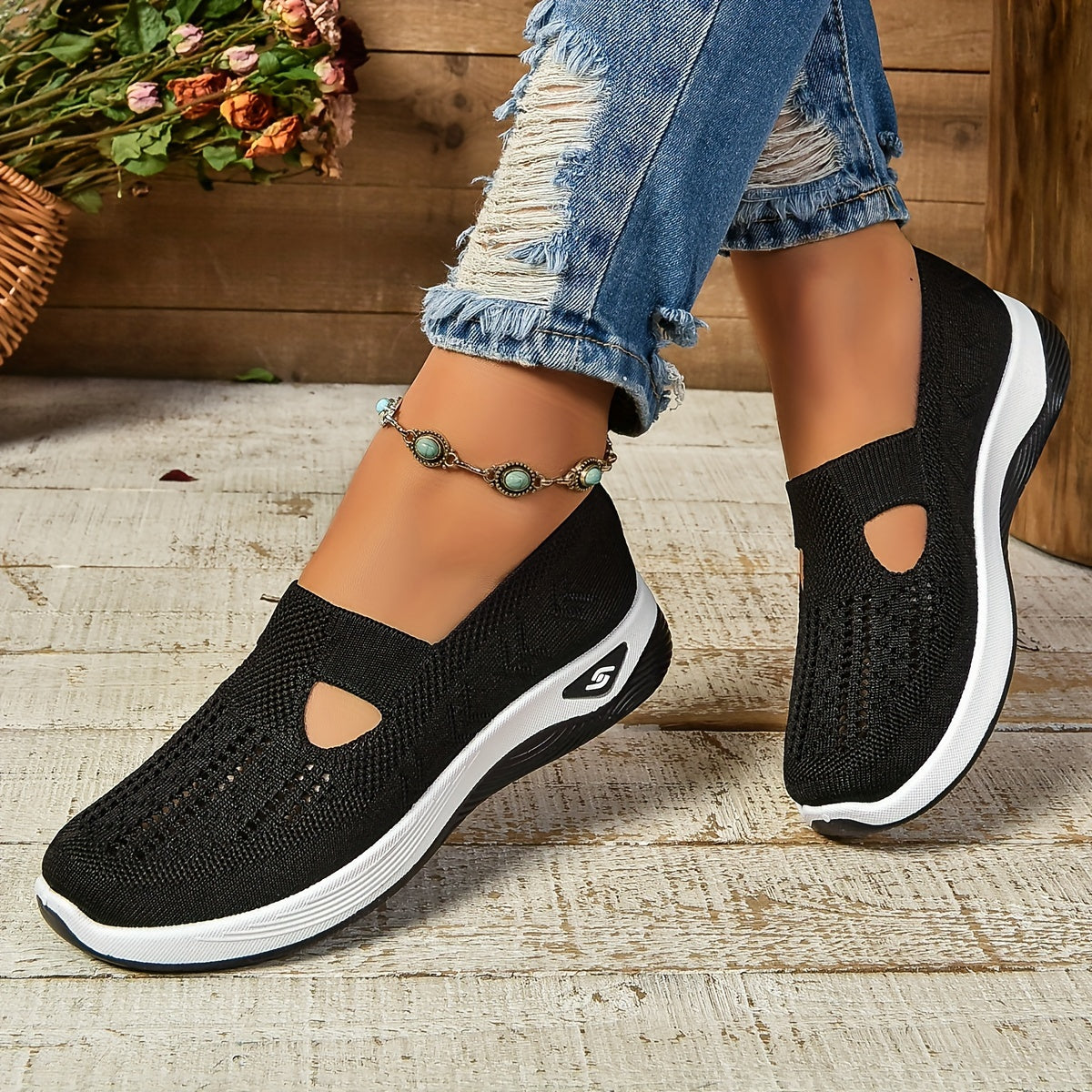 Women's Arch Support Slide Sandals with Cushioned Footbed – Anti-Slip Indoor Outdoor Slip-On Slides for All-Day Comfort