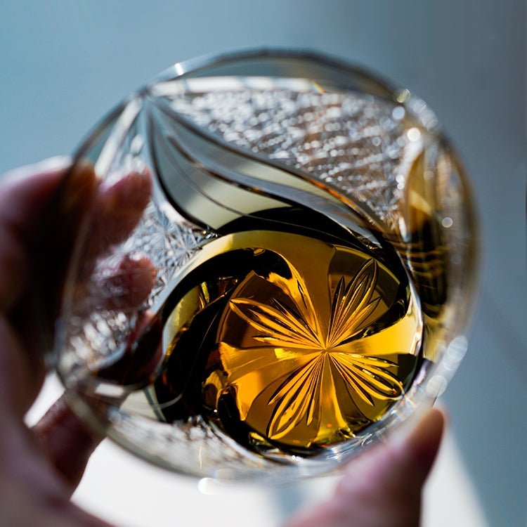 Japanese Cut Crystal Whisky Tumbler with Flame-Carved Pattern & Presentation Box for Spirits