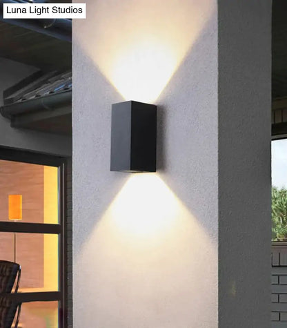 Waterproof Outdoor LED Wall Sconce for Porch, Garden & Entryway | Modern Aluminum Fixture, IP65 Rated