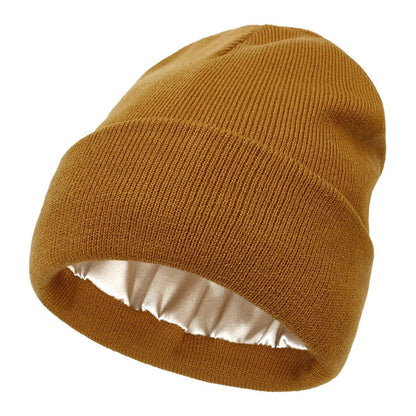 Silk-Lined Wool Beanie for Women – Winter Hat with Anti-Frizz Lining for Hair Care & Warmth