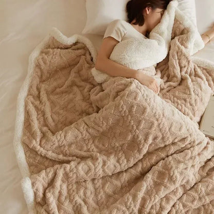 Plush Lamb Wool & Fleece Winter Blanket for Couch and Bed – Insulating Heavyweight Throw for Cold Nights