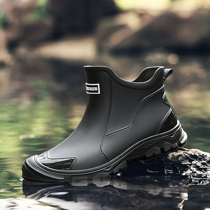 Waterproof Hiking Boots for Men & Women – All-Terrain Traction Outdoor Shoes for Trails, Camping & Wet Conditions