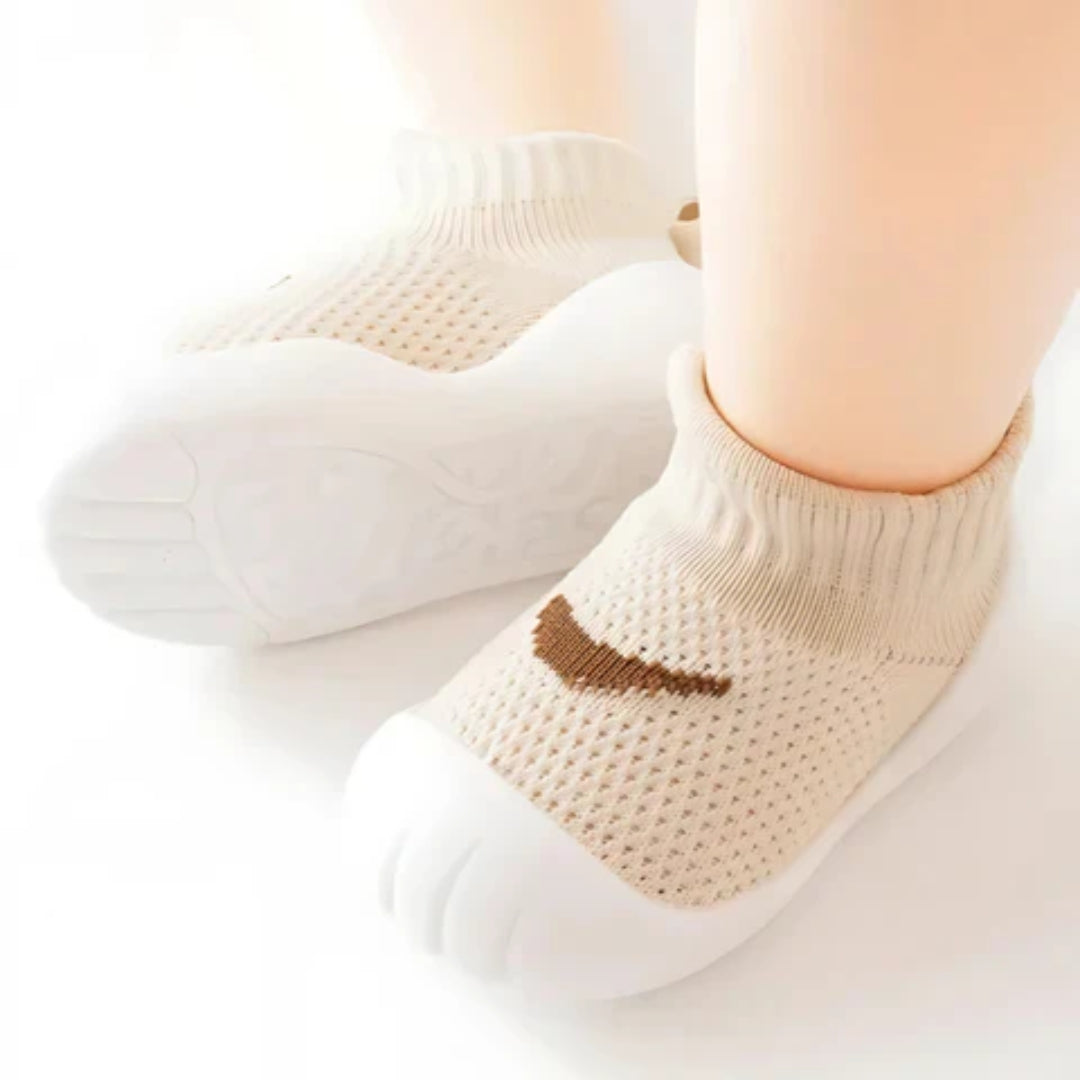 Non-Slip Soft Sole Baby Shoes for First Steps – Breathable Sock-Style Footwear for Crawling Infants and Toddlers 0-4 Years