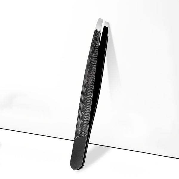 SculptSure - Precision Black Angled Eyebrow Tweezers