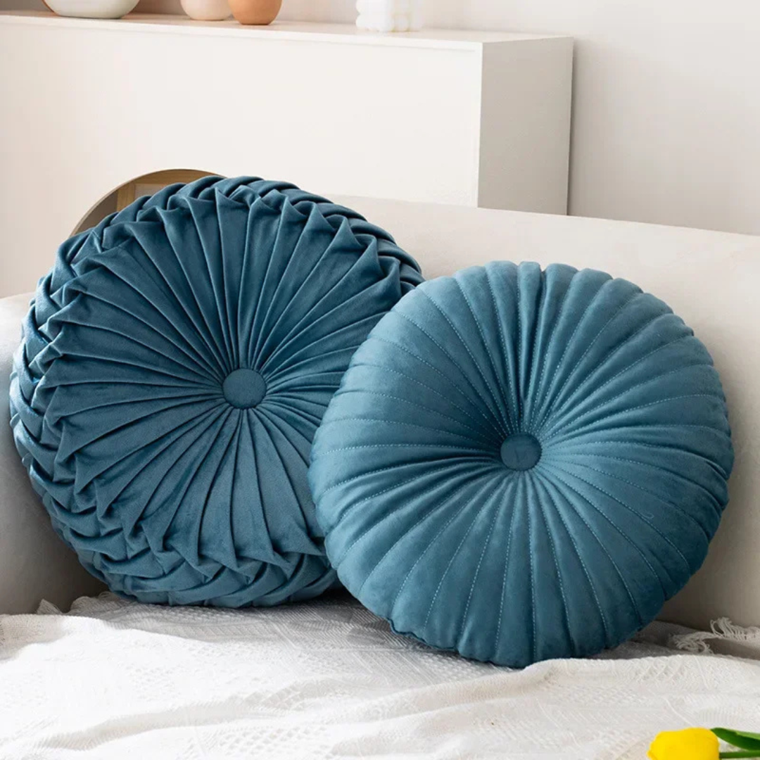 Plush Throw Pillow for Couch and Bedroom – Ultra Soft Decorative Accent Cushion for Living Room, Sofa, Bed – Cozy Faux Fur Home Decor