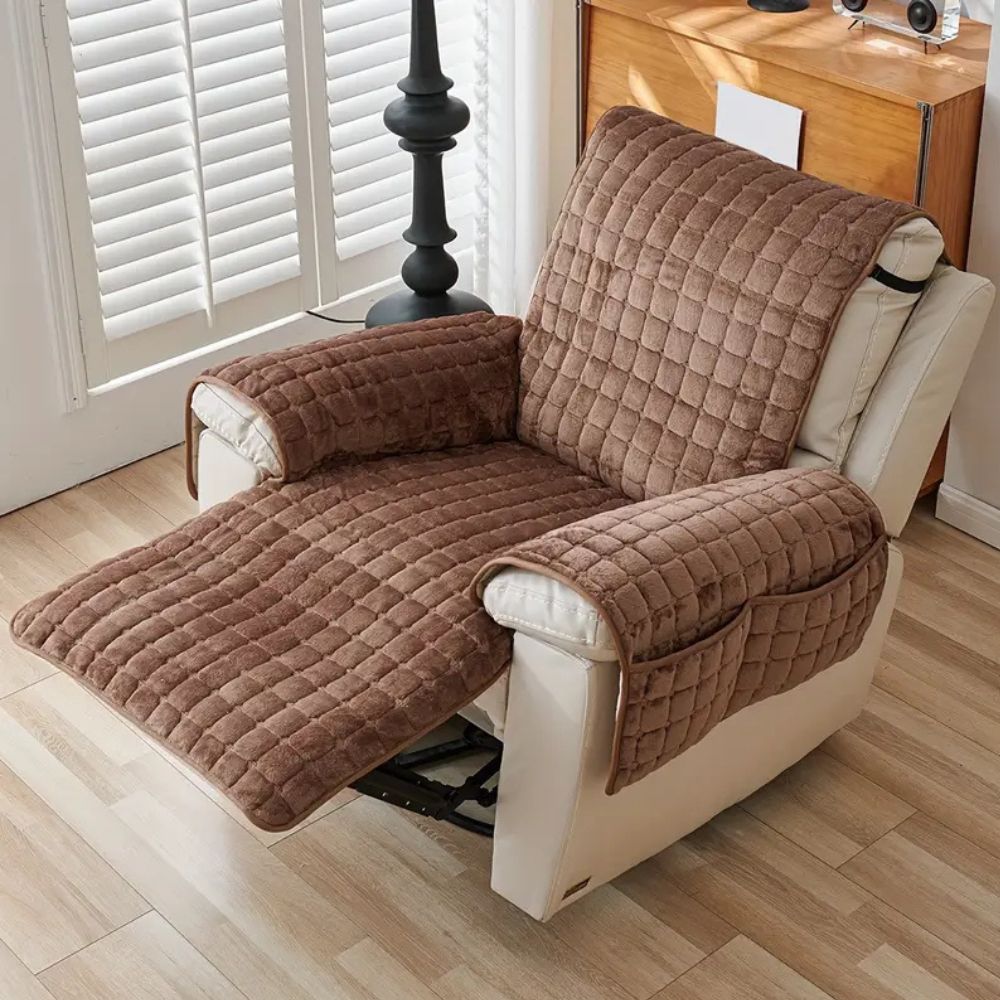 Quilted Recliner Furniture Protector with Storage Pocket – Soft Microfiber, Non-Slip, Pet-Friendly Cover for Living Room Chairs