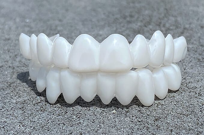 Snap-On Cosmetic Teeth Veneers for Covering Gaps, Stains & Missing Teeth – Reusable Smile Enhancement for Daily Confidence & Special Events