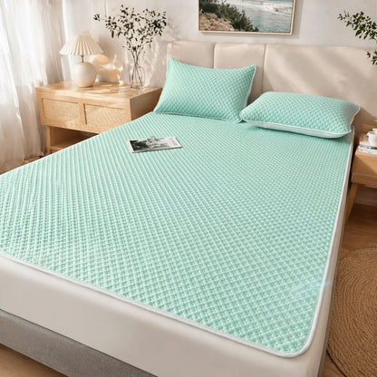 Foldable Cooling Sleep Mat for Summer – Breathable Waffle Texture Bed Pad with Soft Touch Surface – Portable Bedding Topper for Hot Weather