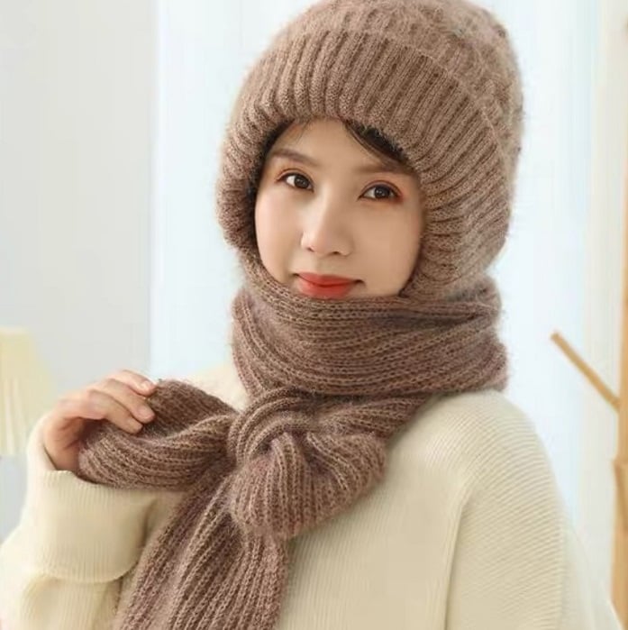 Thermal Hooded Scarf with Built-In Face Mask and Ear Coverage for Winter Outdoor Activities