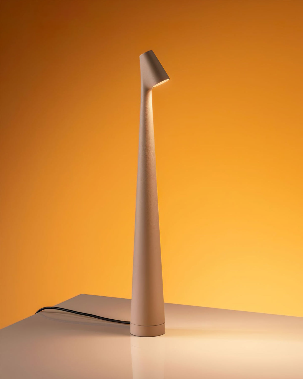 Cordless LED Desk Lamp Rechargeable Touch Control Metal Modern Portable Reading Light 18-Inch Accent Lighting for Home Office Bedroom Nights