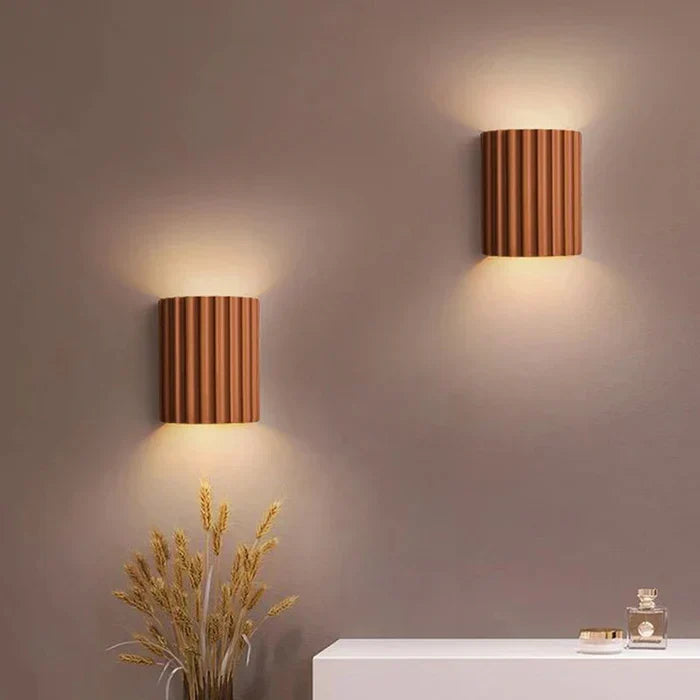 ArtisticWave | Modern Resin Wall Lamp with LED Technology | Unique Design for Cozy Atmosphere