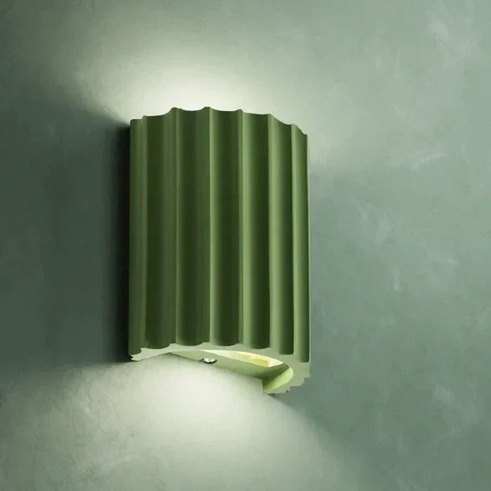 ArtisticWave | Modern Resin Wall Lamp with LED Technology | Unique Design for Cozy Atmosphere