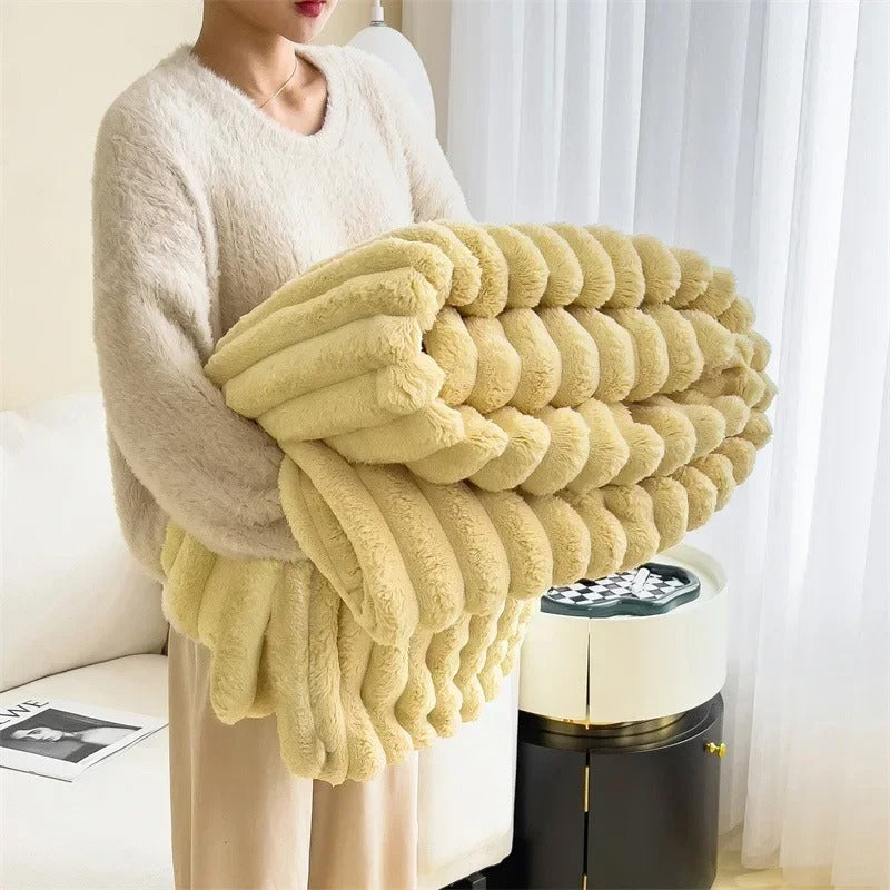 Striped Microfiber Throw Blanket Polyester Soft Lightweight All Season Couch Bed Cuddle Blanket for Living Room Bedroom Home Decor