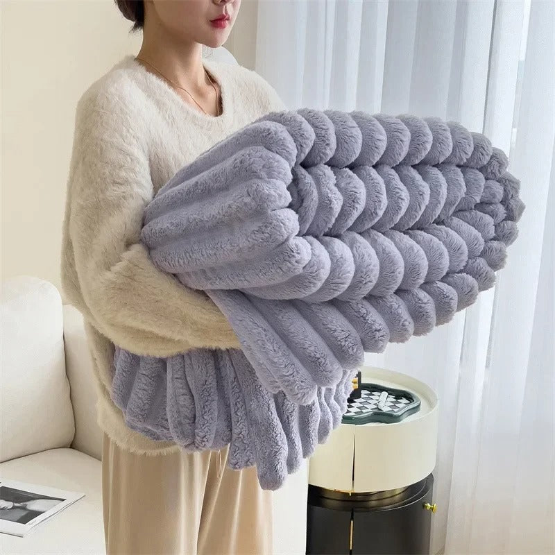 Striped Microfiber Throw Blanket Polyester Soft Lightweight All Season Couch Bed Cuddle Blanket for Living Room Bedroom Home Decor