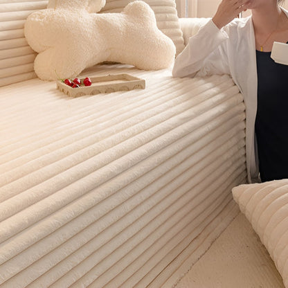 VelvetRib Sofa Protector - Pluche Microfiber, Quilted Comfort