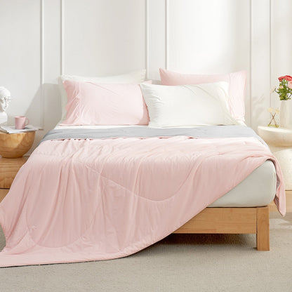 Cloud-Like Comforter | Advanced Japanese Cooling Fabric with Q-Max 0.46 Rating | Lightweight and Breathable for Hot Sleepers
