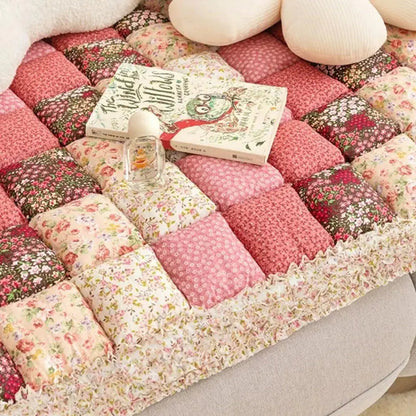 Floral Pet Furniture Protector Pad – Soft Microfiber Fleece Cover for Couch, Chair & Bed – Machine Washable Mat for Cats & Dogs