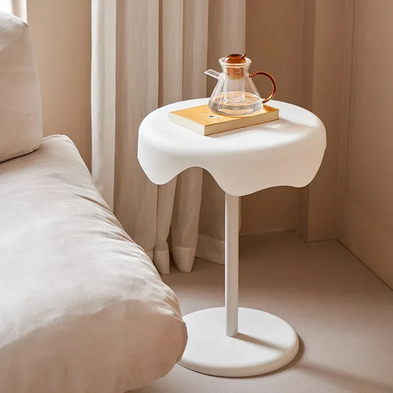 Compact Minimalist Side Table for Living Room and Bedroom – Scandinavian Design