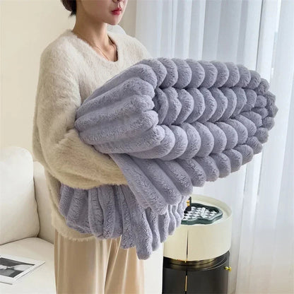 Faux Shearling Throw Blanket – Plush Fleece for Couch, Bed & Living Room in 5 Sizes | Cozy Soft Layering Piece for Cold Seasons &