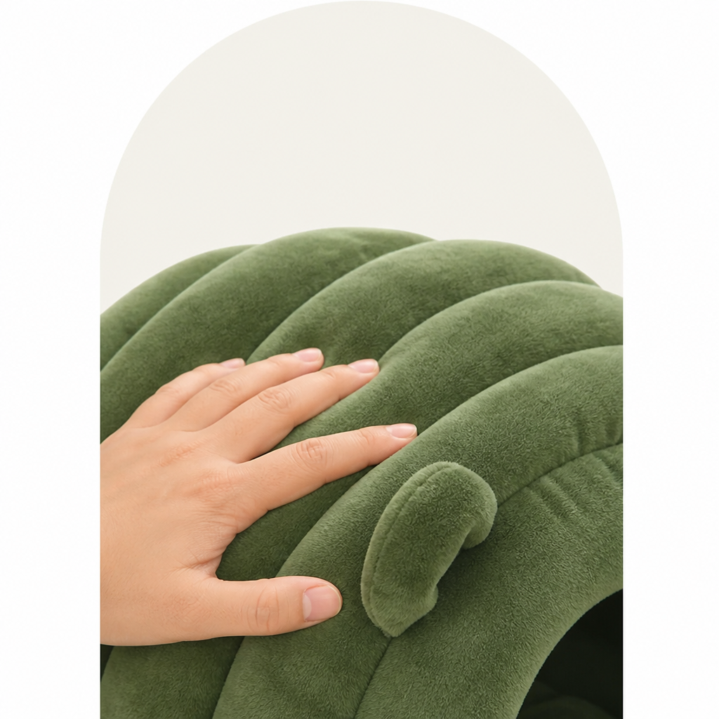 Ortekor Semi-Closed Sherpa Plush Pet Nest
