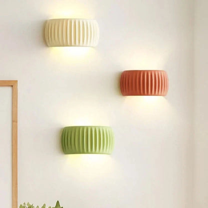 RESINLIVA – Elegant Resin Wall Sconce for Modern Interiors