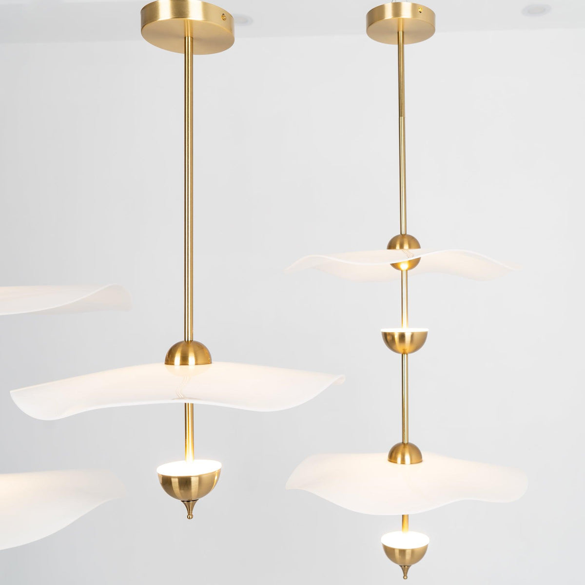 LED Pendant Light Fixture Gold Finish 16-24 in Hanging Chandelier for Kitchen Island Dining Room Living Room with Adjustable Rod Three Color