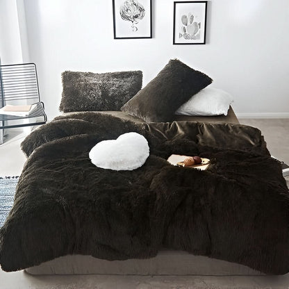 FLUFFUREST | Plush Fleece Bedding Set with Breathable Comfort | All-Season Softness for Cozy Sleep