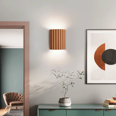 ArtisticWave | Modern Resin Wall Lamp with LED Technology | Unique Design for Cozy Atmosphere