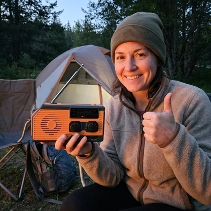 Portable Solar Powered Emergency Radio Kit