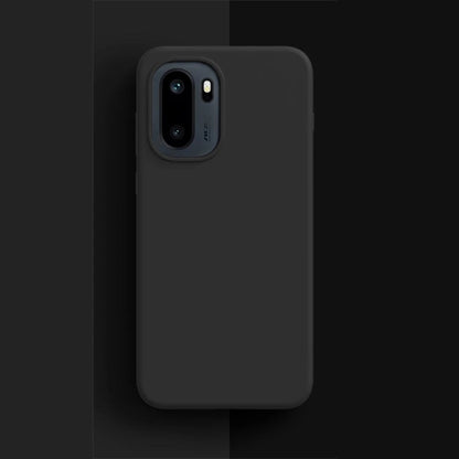 Soft-Touch Silicone Phone Case with Camera Protection for Android Models – Shock-Absorbing Cover with Raised Edges & Fingerprint-Resistant