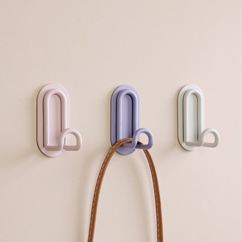 Adhesive Metal Hooks for Bathroom & Kitchen Storage — Dual-Hook Design, No Drilling, Lightweight Organizer for Keys, Towels, Accessories
